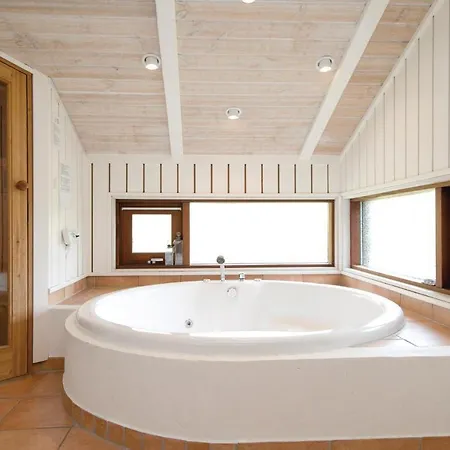 Gorgeous In With Sauna Aalbaek